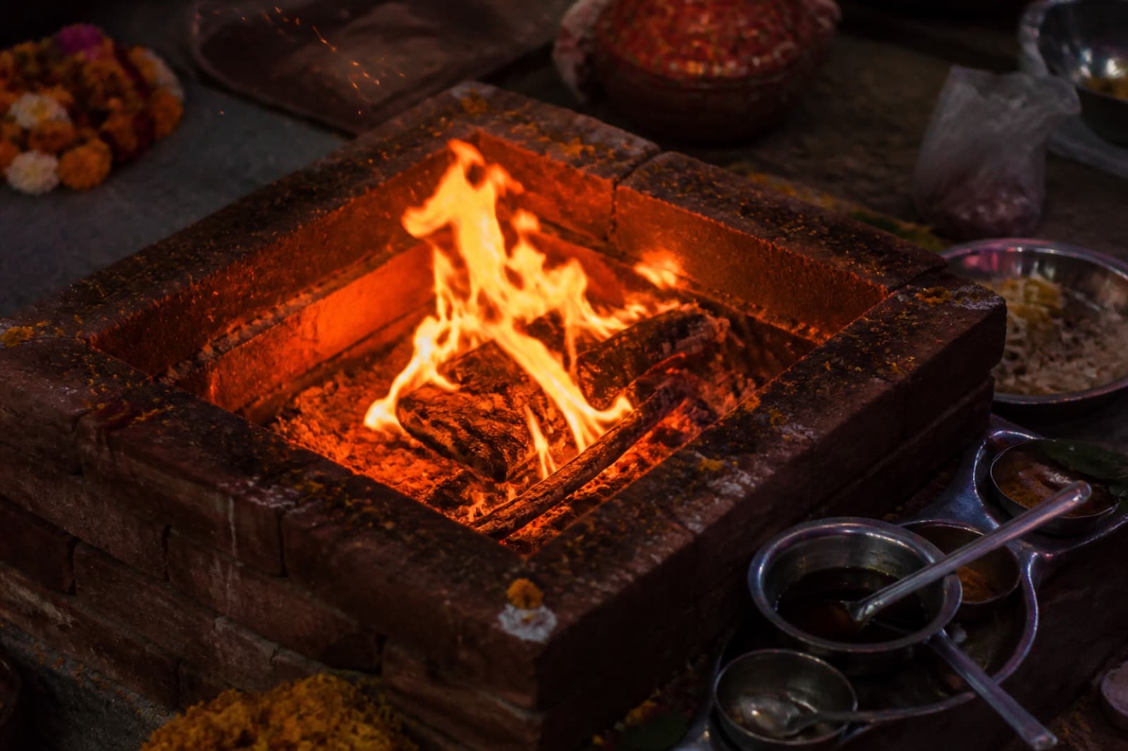 Representative image — Specialist Havan or Anushthan — IndyPooja